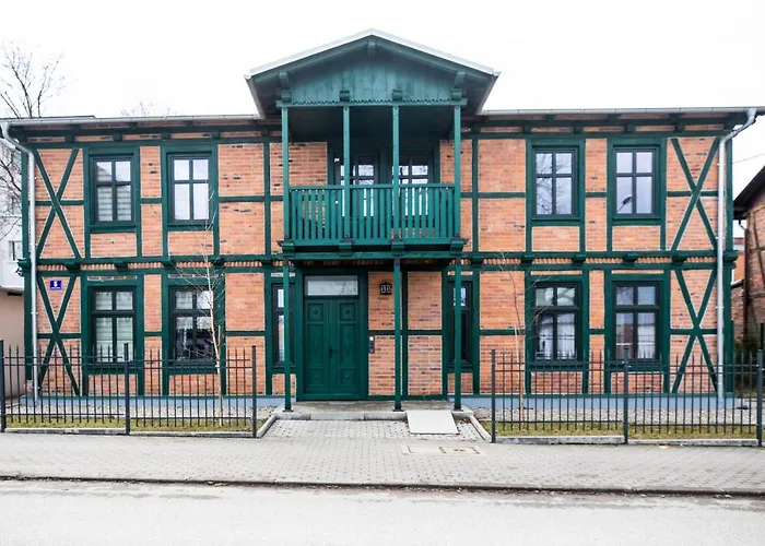 Hey Stay Apartment With Private Garden